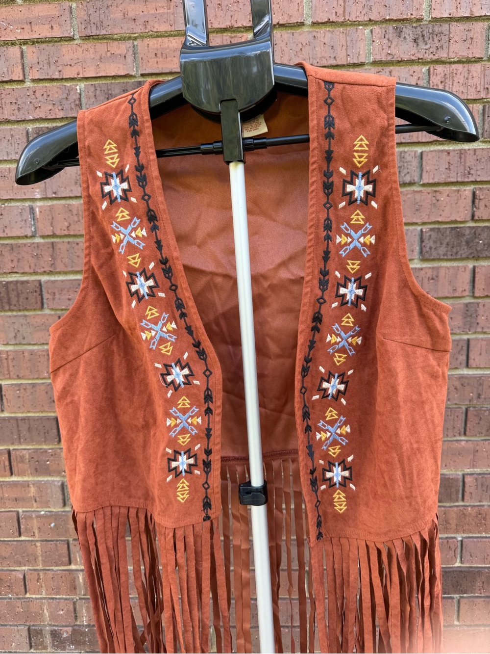 Flying Tomato VTG Boho Southwestern Embroidered Faux Suede Fringe Vest Medium - Picture 2 of 8